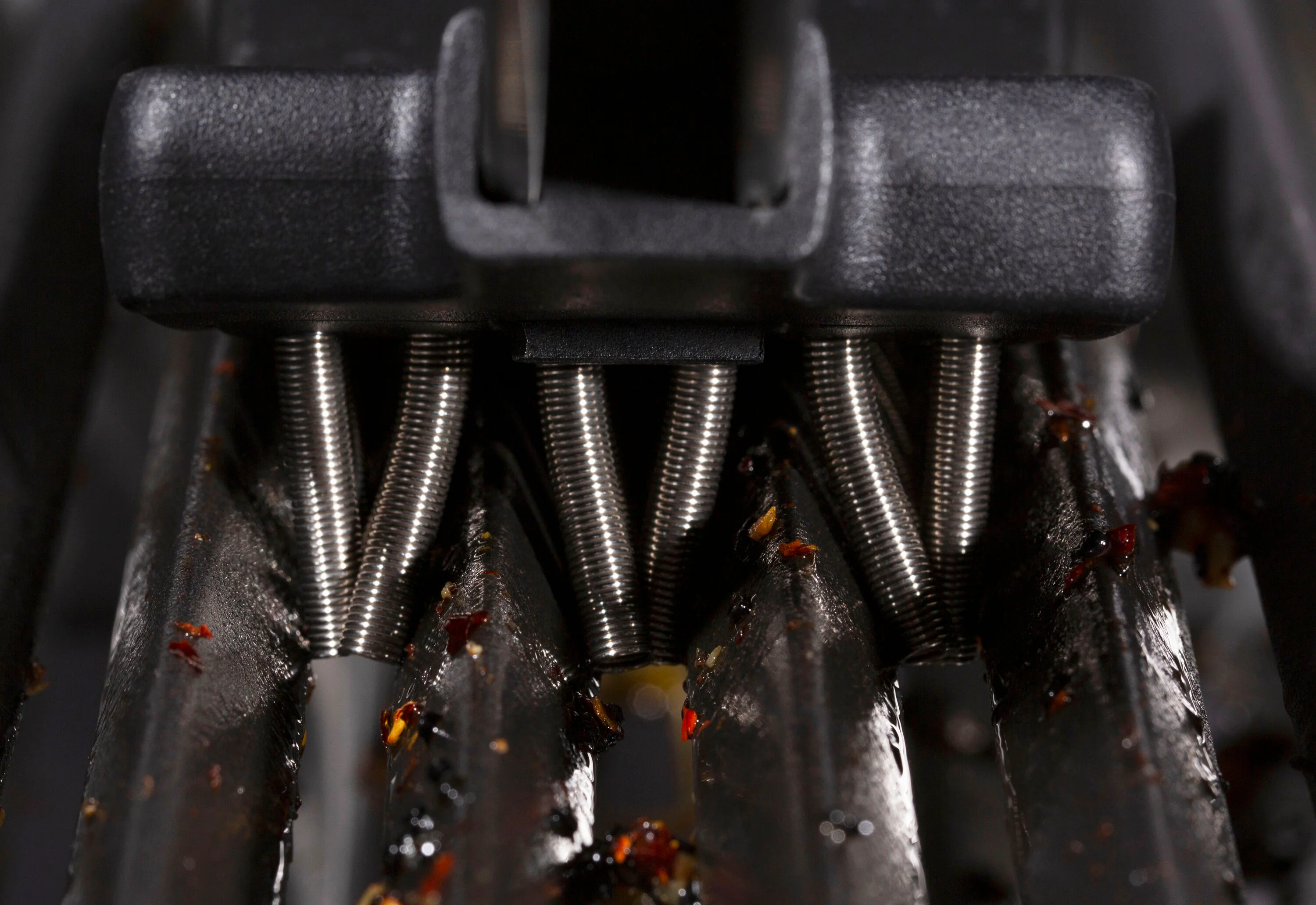 Baron™ Coil Spring Grill Brush - Image 4