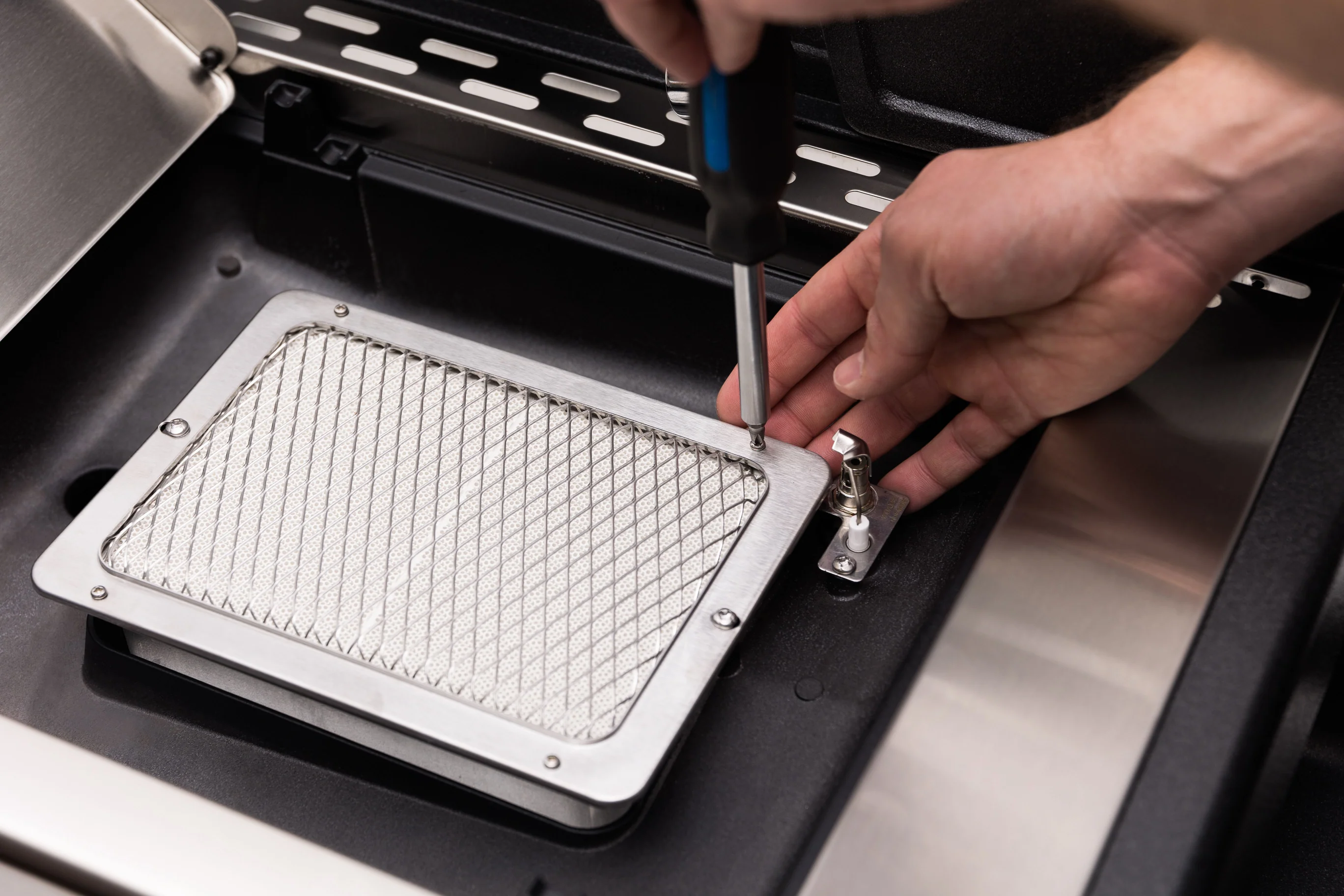 Infrared Side Burner Screen - Image 3